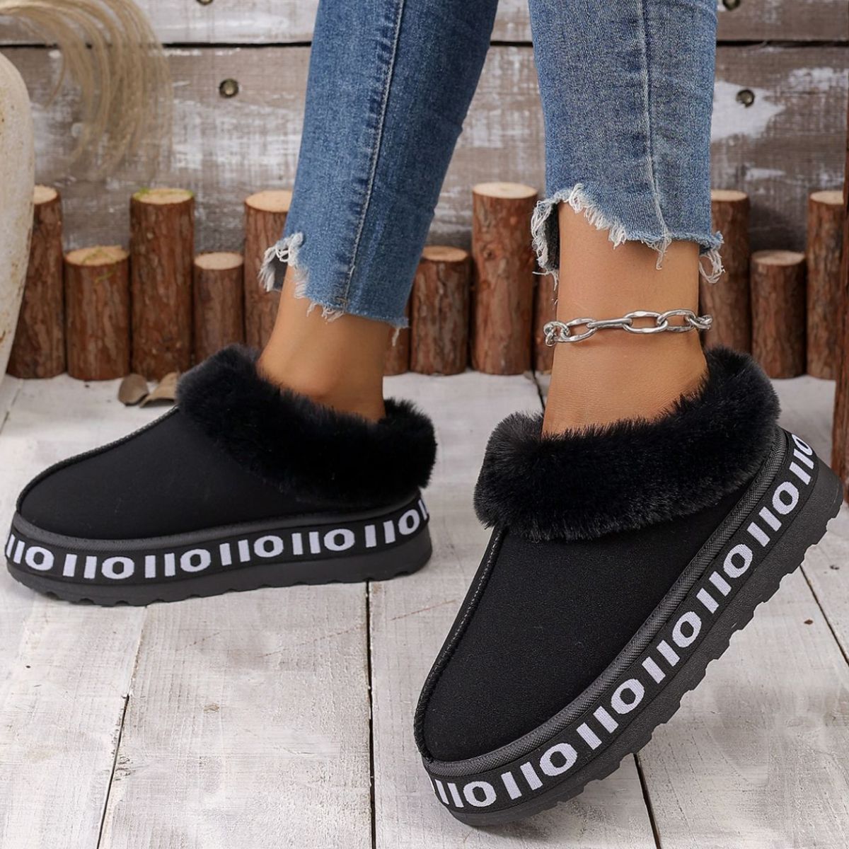 Round Toe Plush Lined Ankle Boots