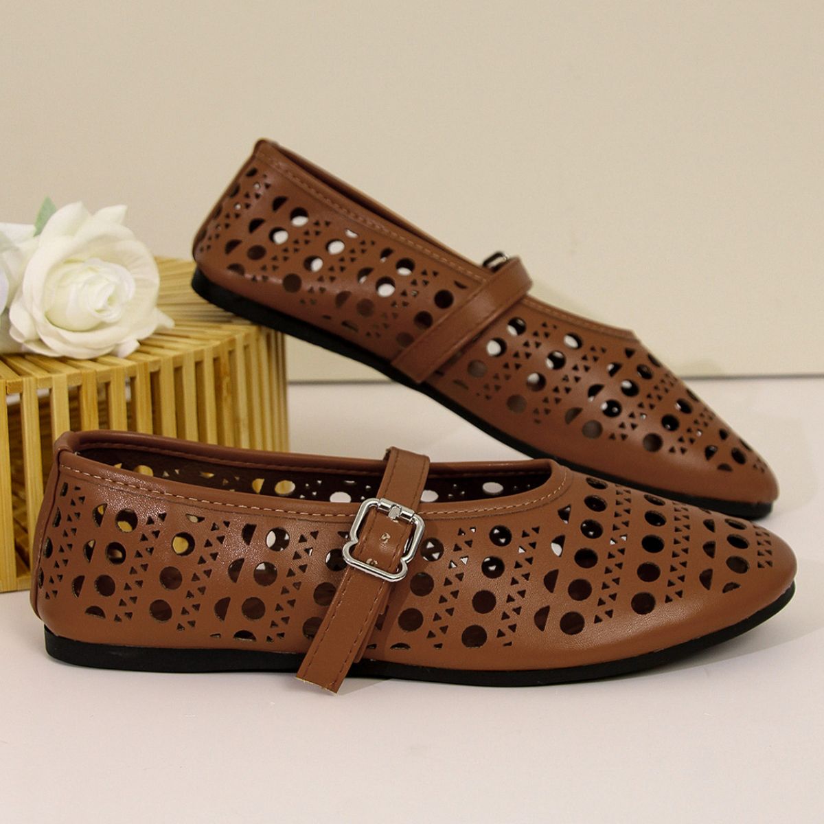 Round Toe Flats Slip-Ons