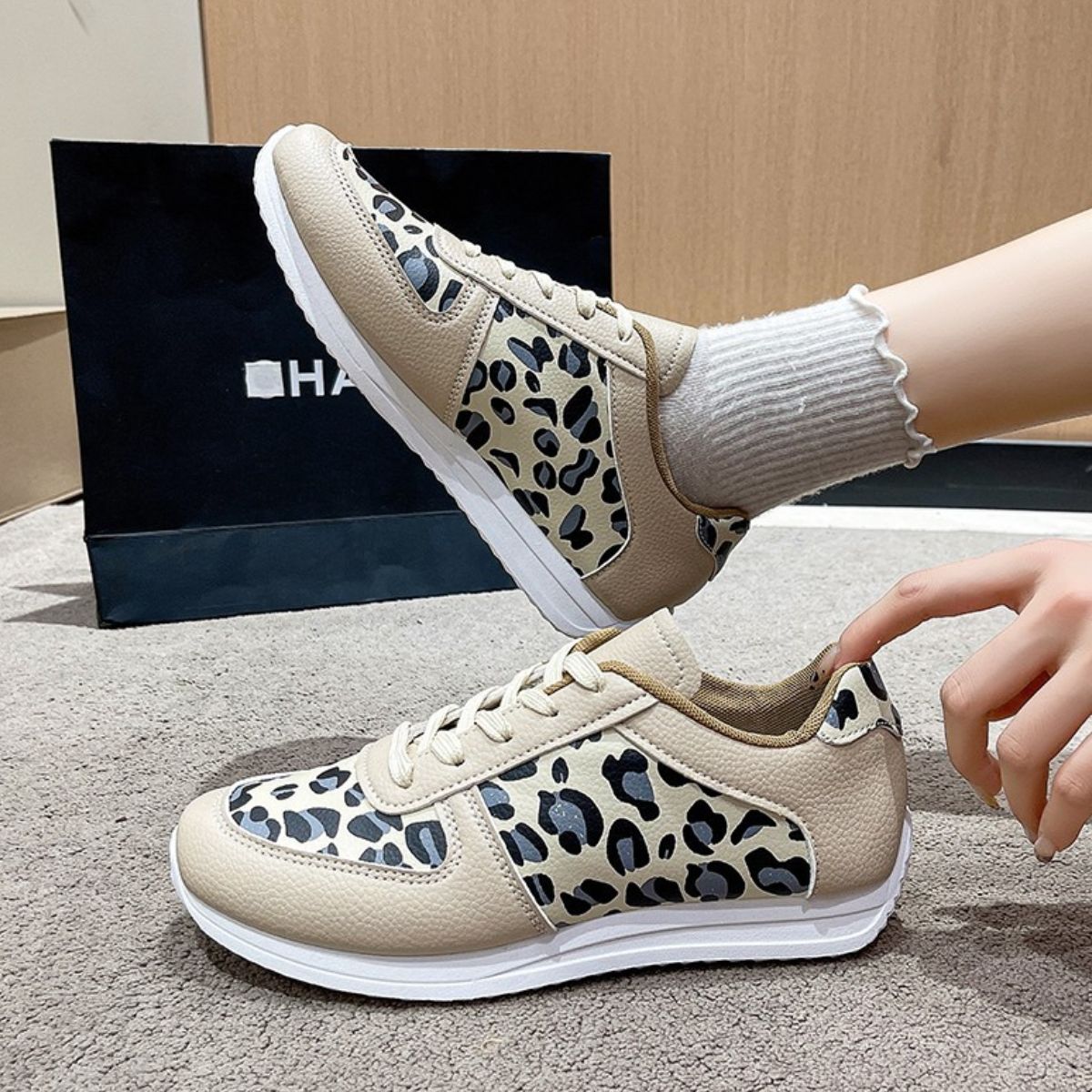 Round Toe Flats Sneakers