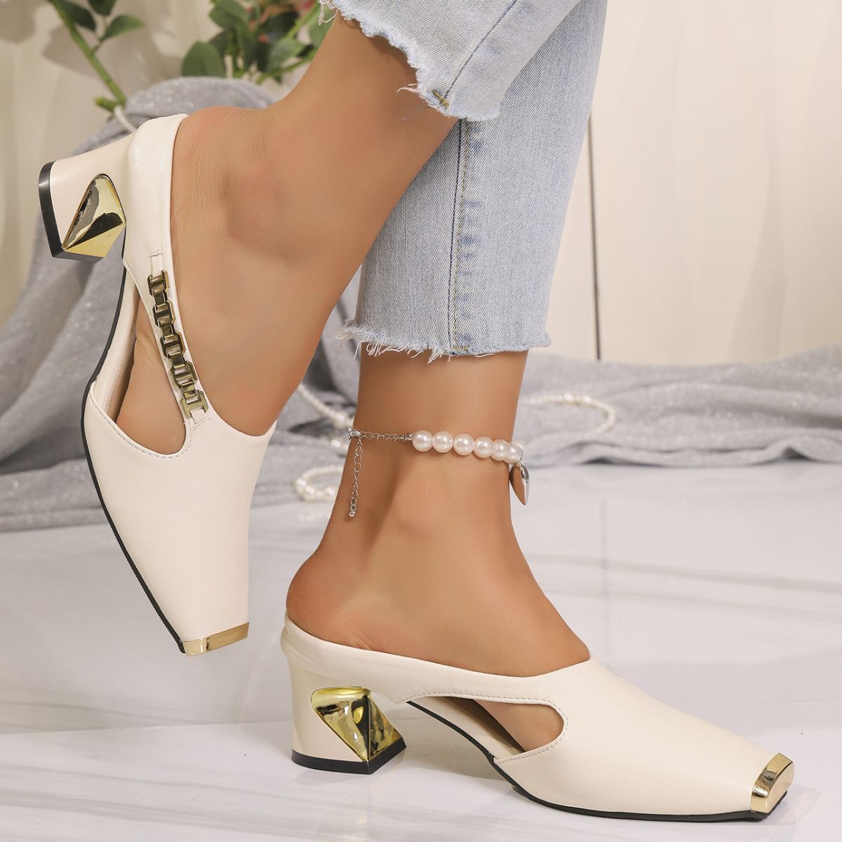 Square Toe Block Heel Sandals