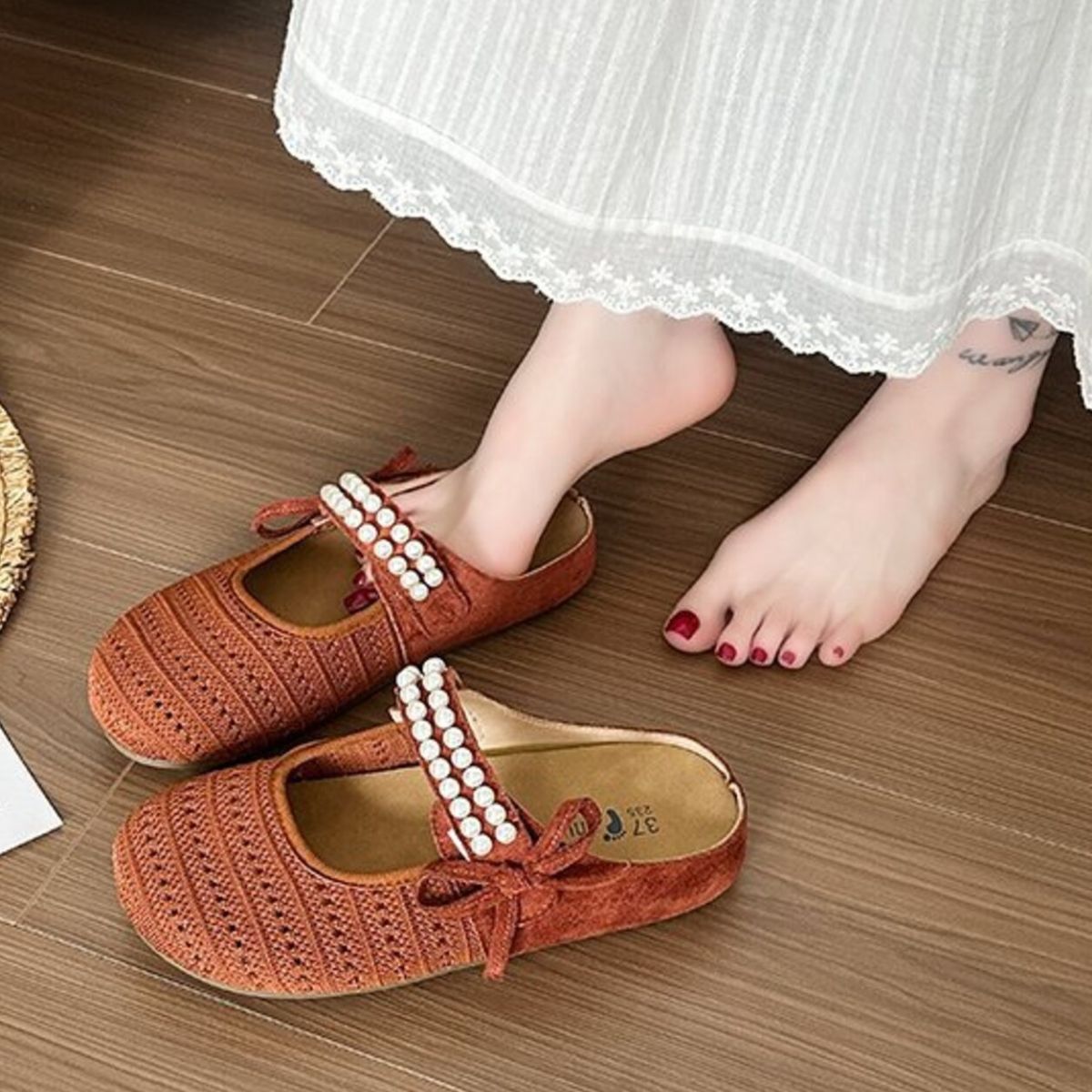 Hollow Out Round Toe Flat Slip-Ons