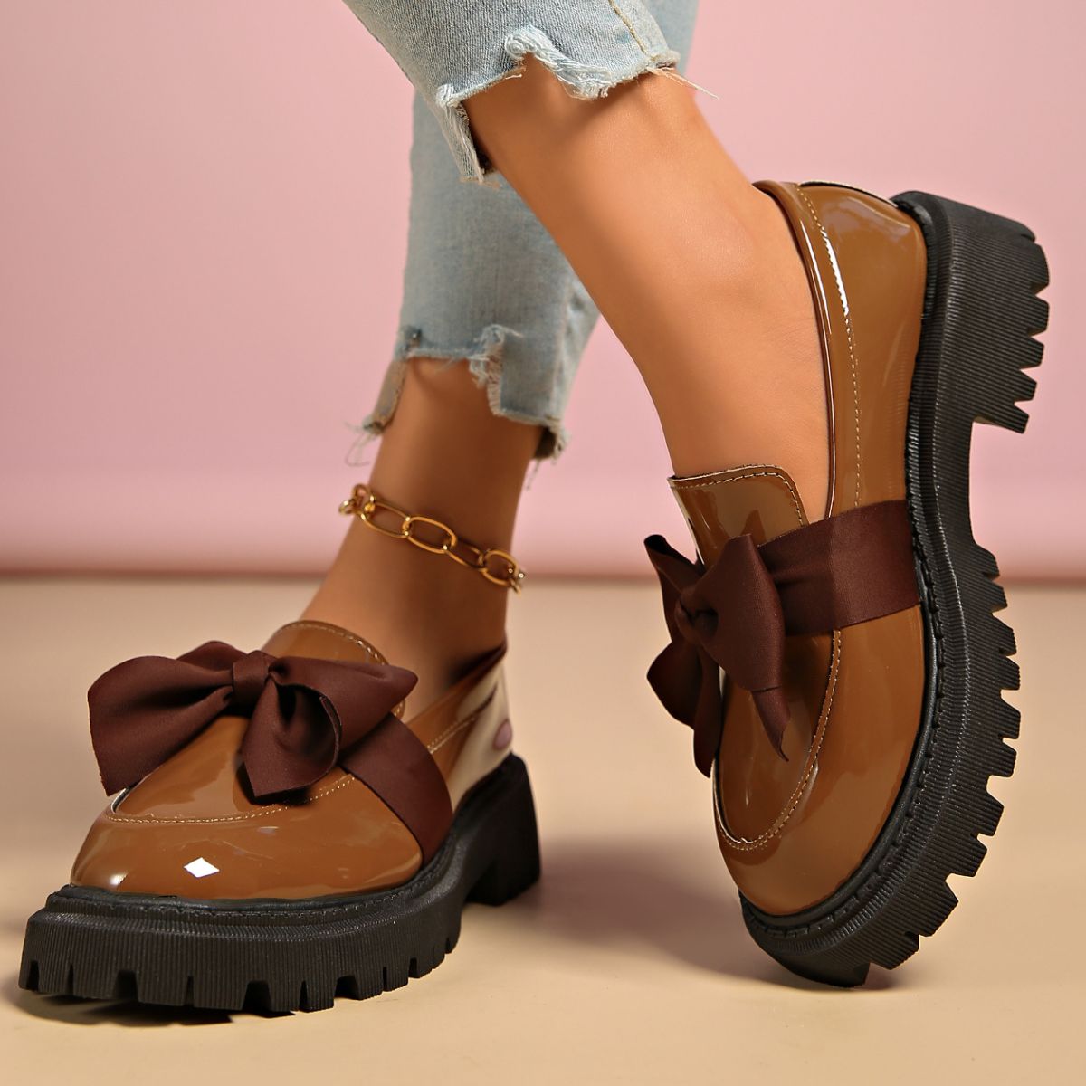 Bow Decor Round Toe Loafers