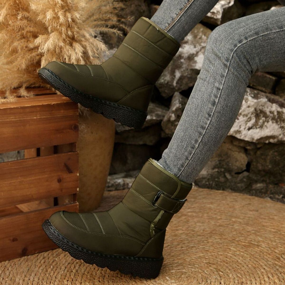 Round Toe Platform Boots