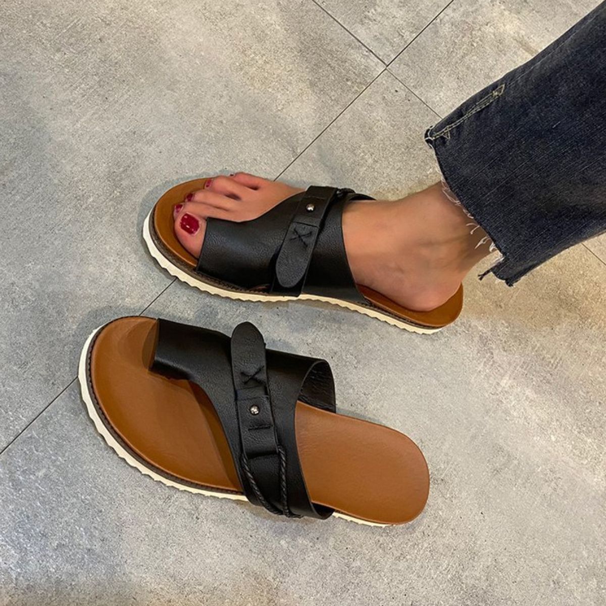Toe Loop PU Leather Flat Sandals