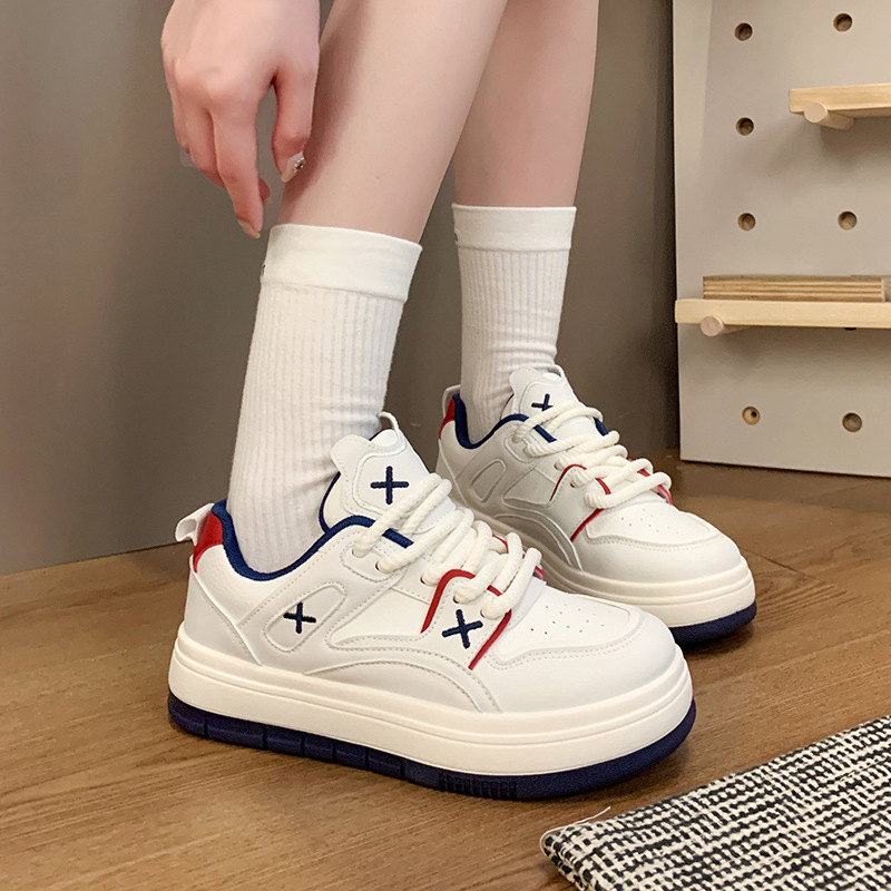 Round Toe Lace Up Sneakers