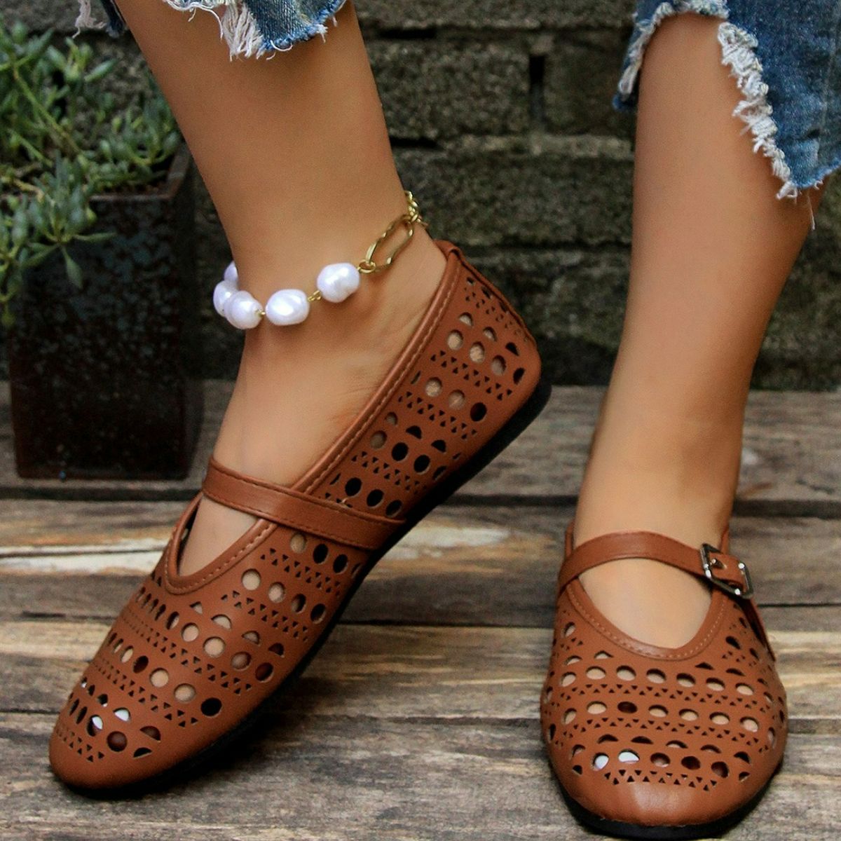 Round Toe Flats Slip-Ons
