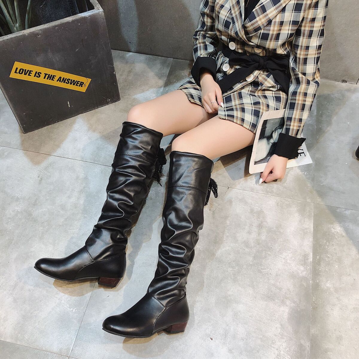Round Toe Low Heel Boots