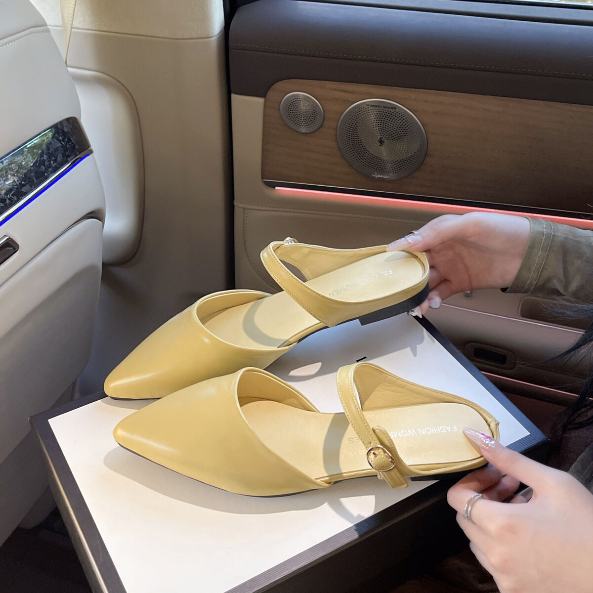 Point Toe Flats Sandals