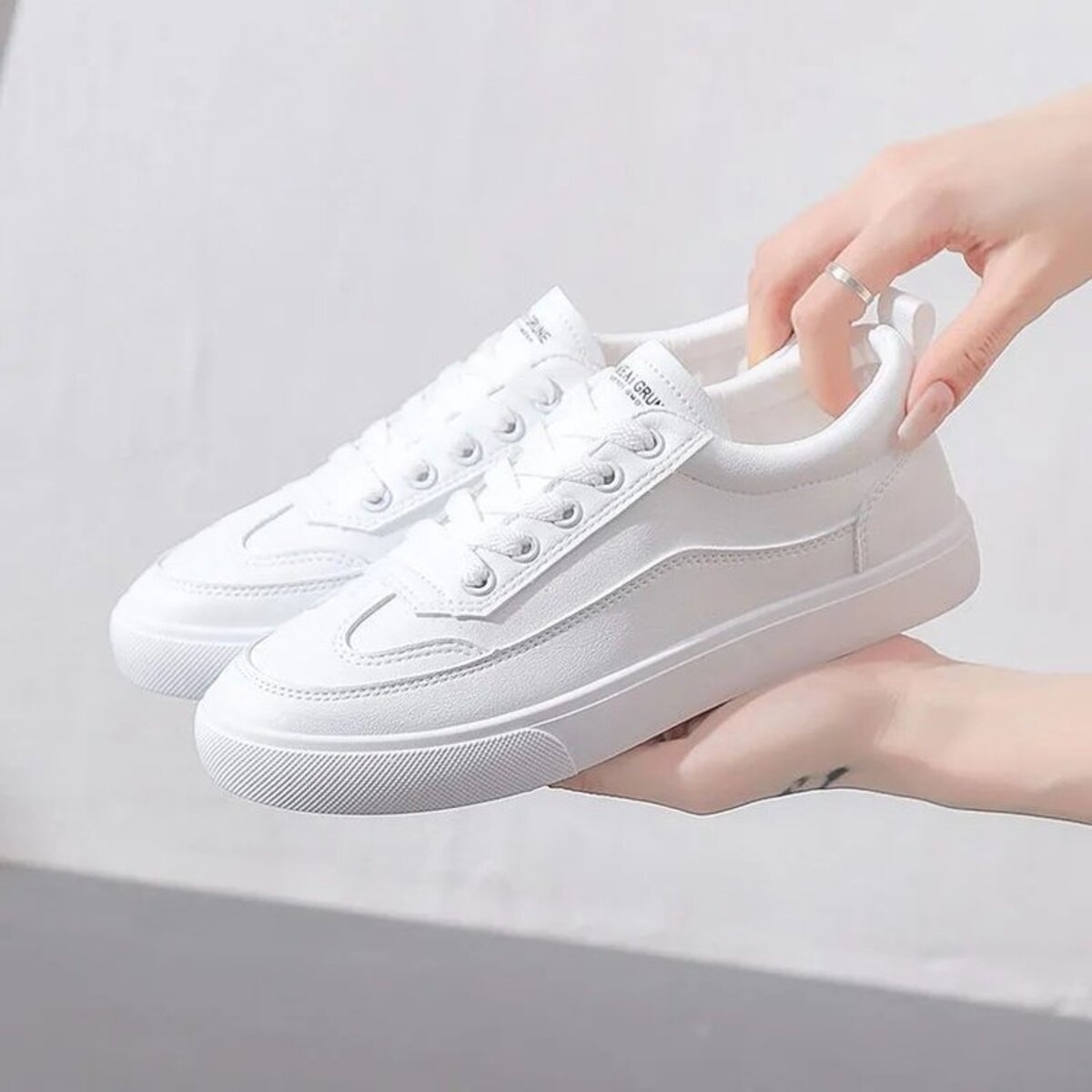 Round Toe Platform Sneakers