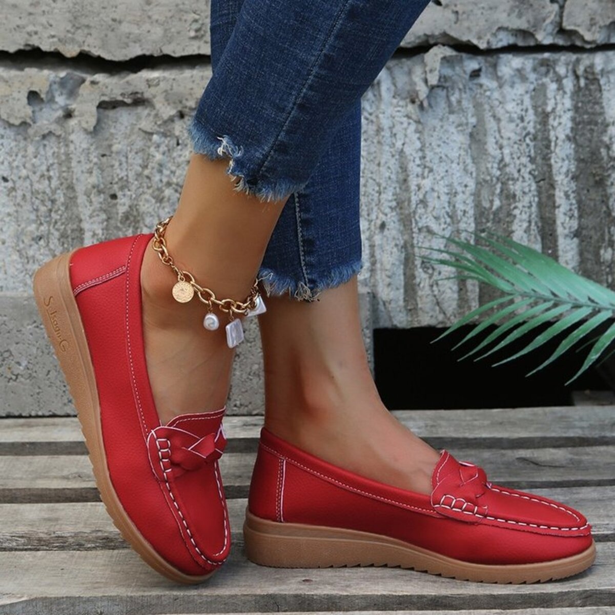 Round Toe Flats Slip-Ons