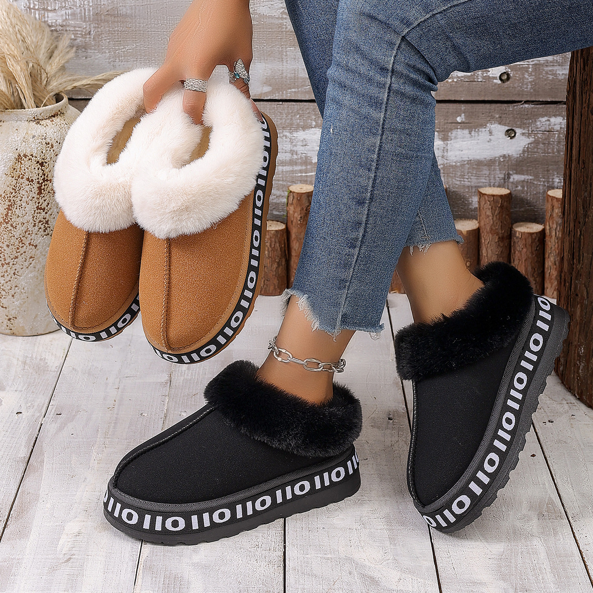 Round Toe Plush Lined Ankle Boots