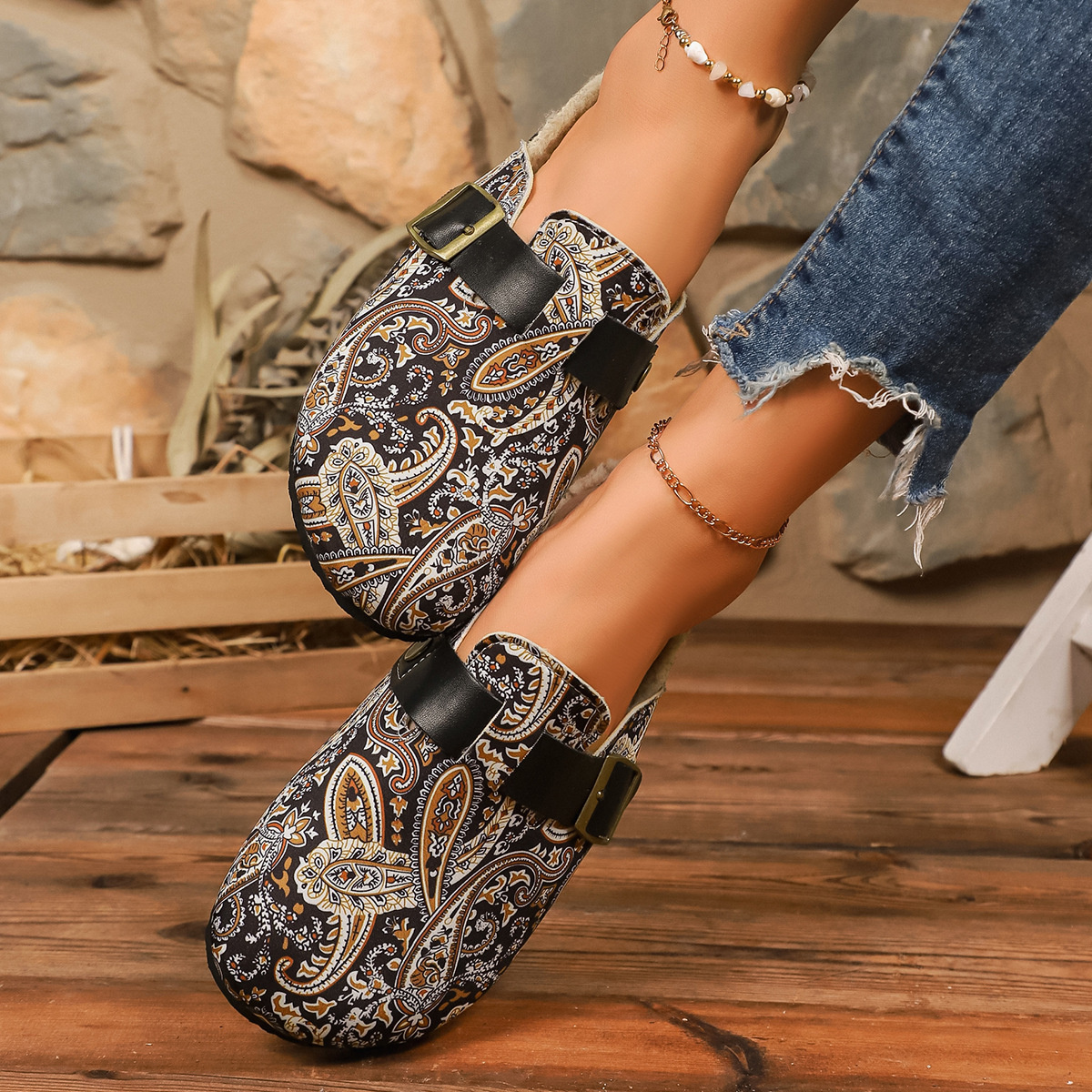 Round Toe Flats Slip-Ons