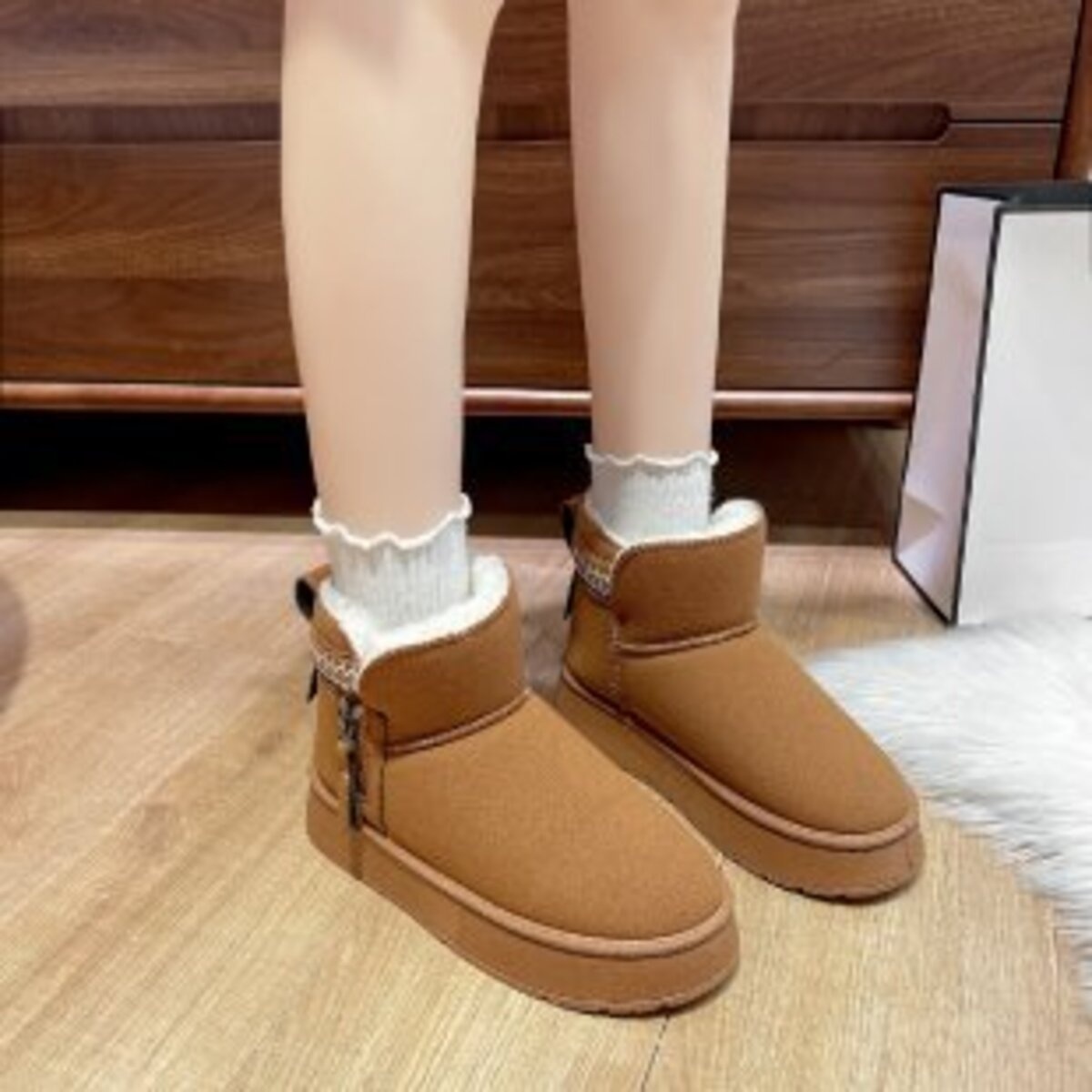Round Toe Platform Boots