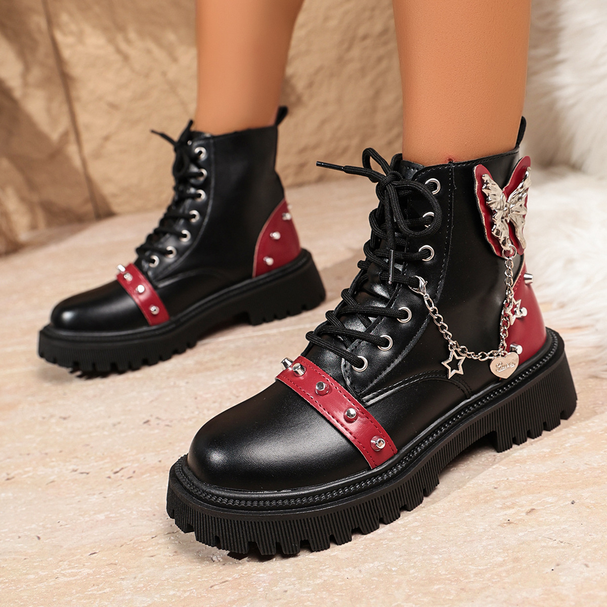 Round Toe Lace Up Boots