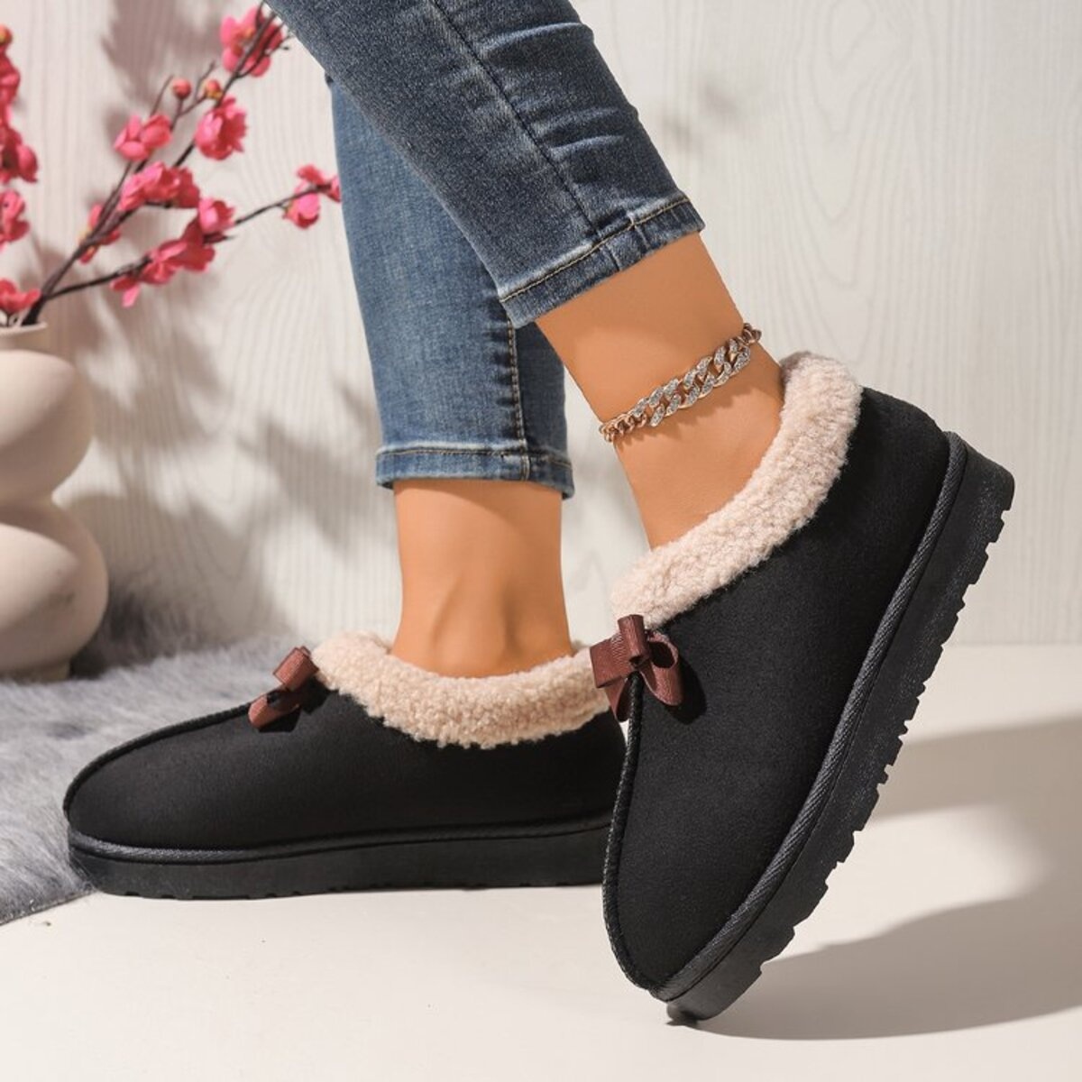 Cozy Bowknot Plush Lined Slip-Ons