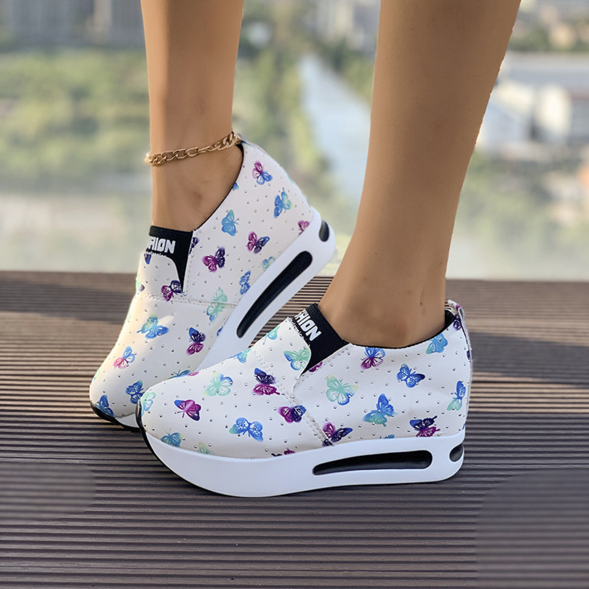 Butterfly Round Toe Slip-Ons