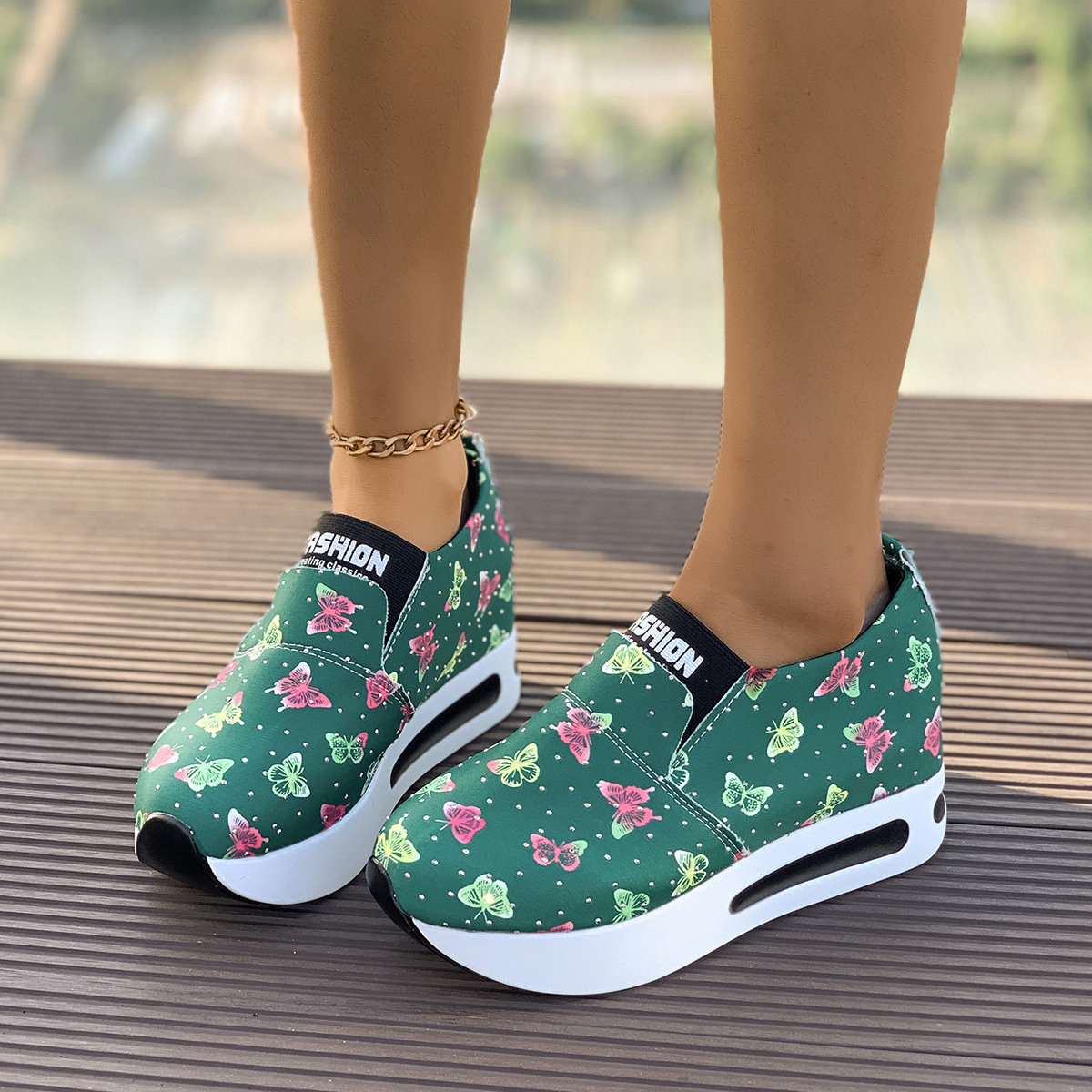 Butterfly Round Toe Slip-Ons