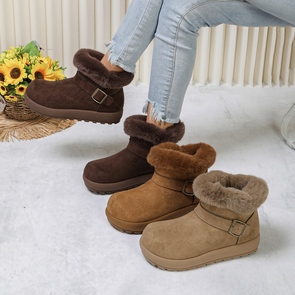 Round Toe Fuzzy Boots