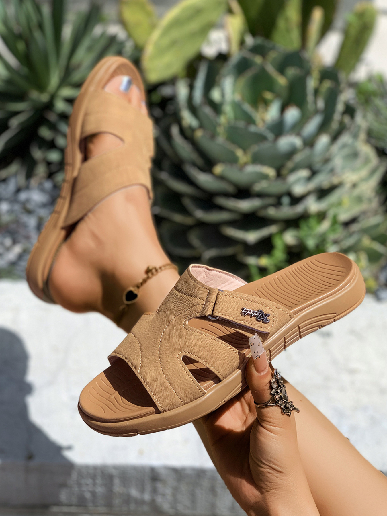 Casual Comfort Cut-Out Platform Slides