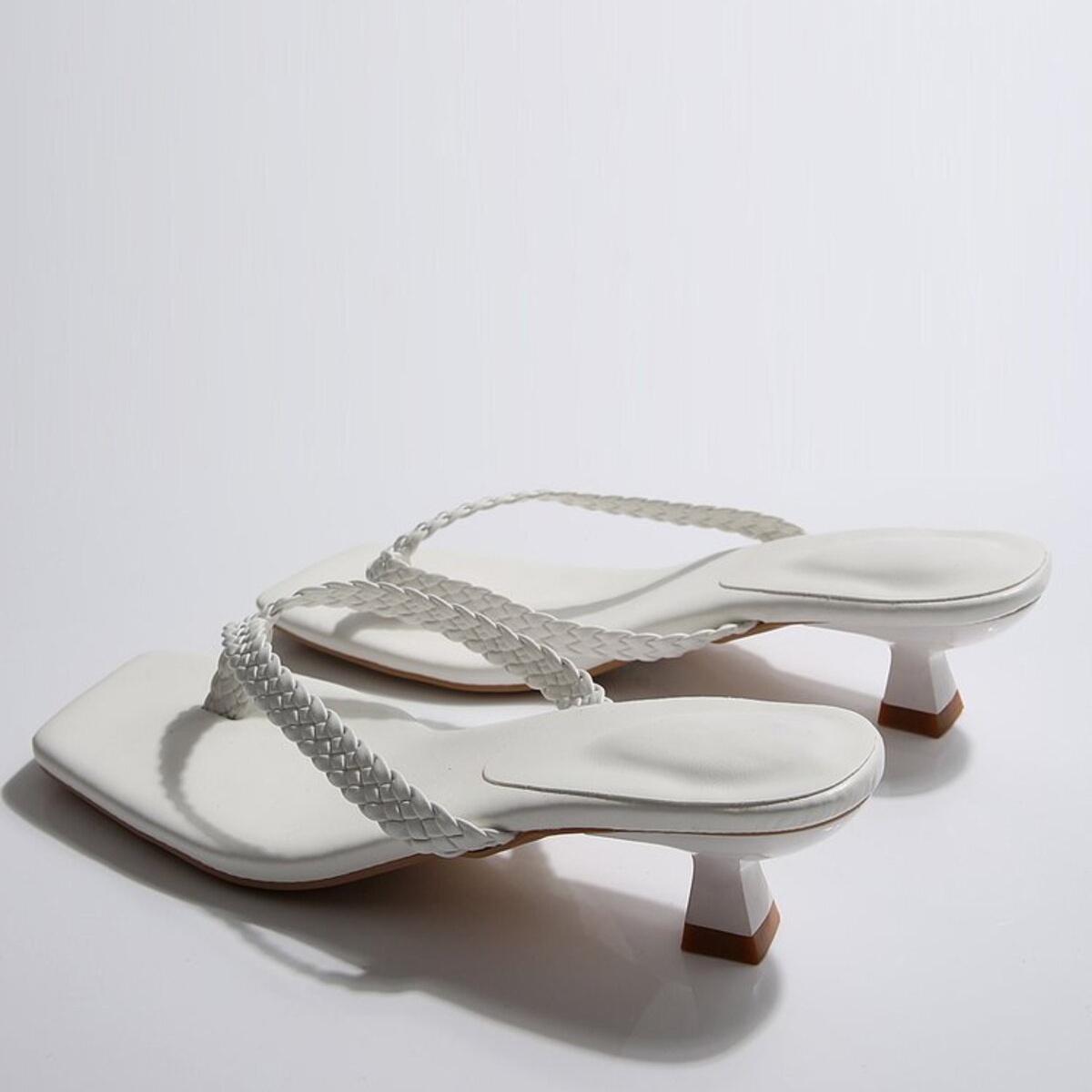 Toe Post Kitten Heels Sandals