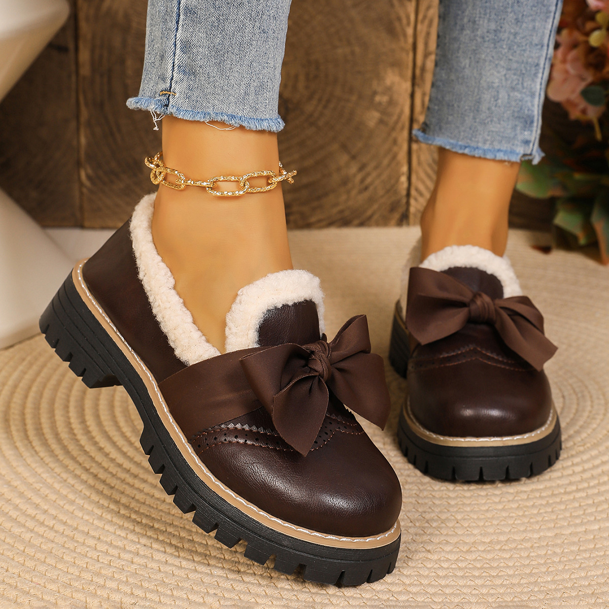 Bow Round Toe Loafers