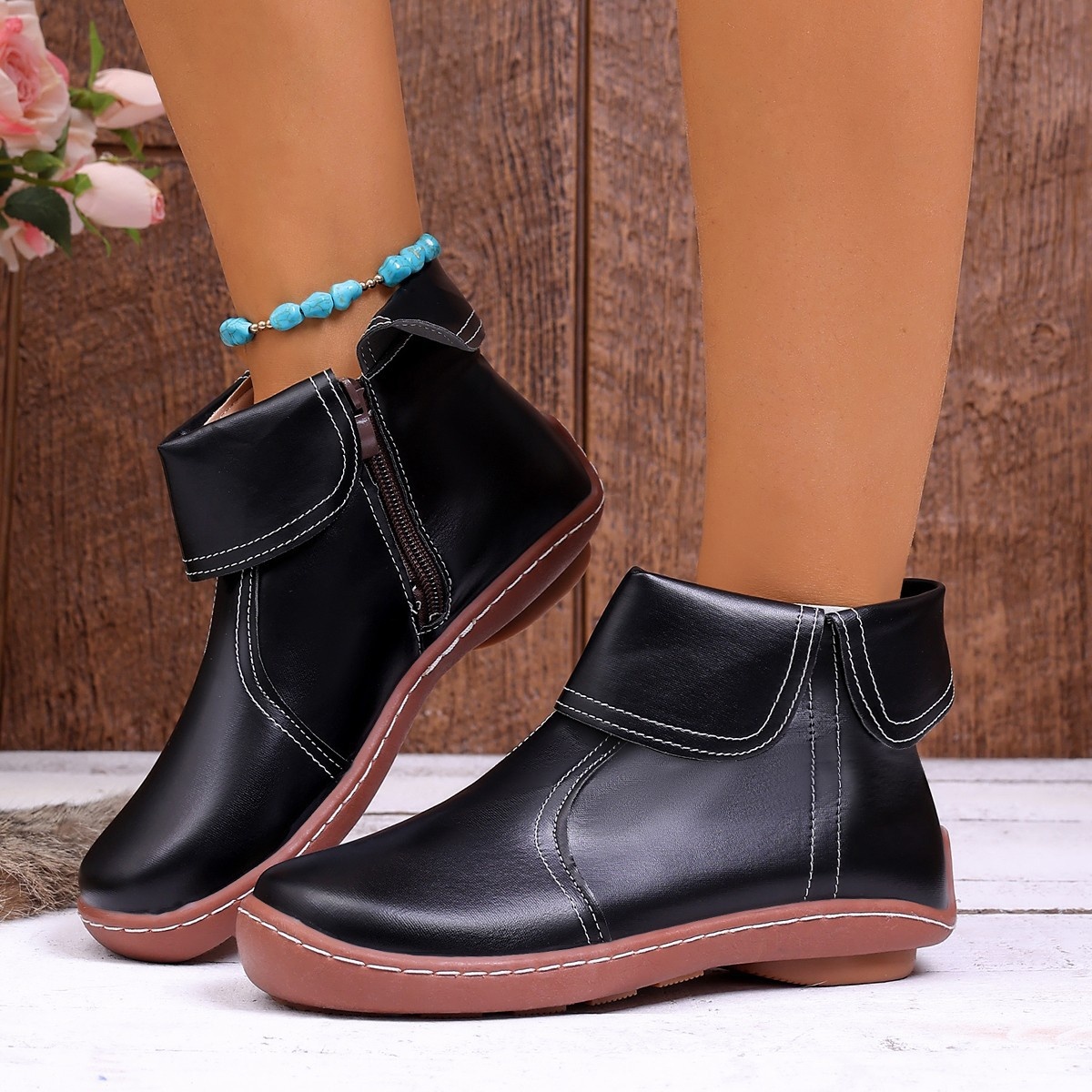 Round Toe Side Zipper Boots