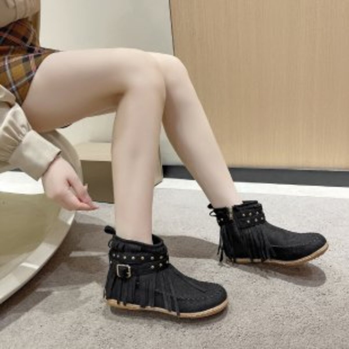 Fringe Round Toe Boots