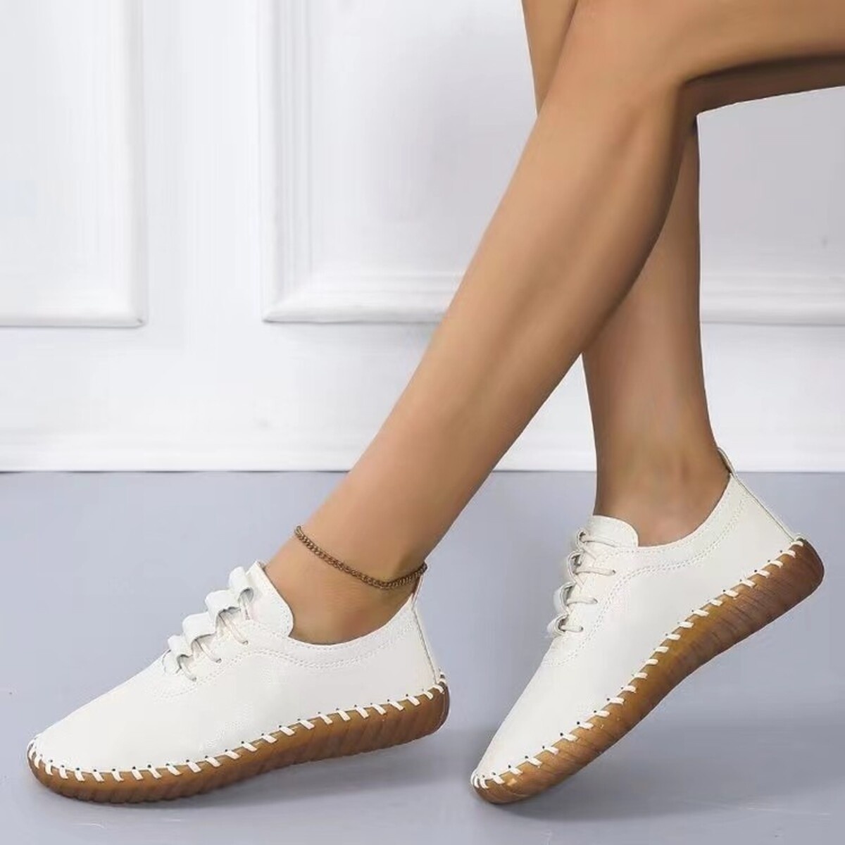 Round Toe Lace Up Sneakers