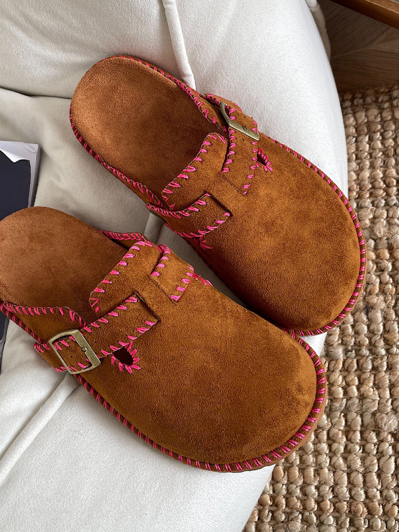 Round Toe Flats Slip-Ons