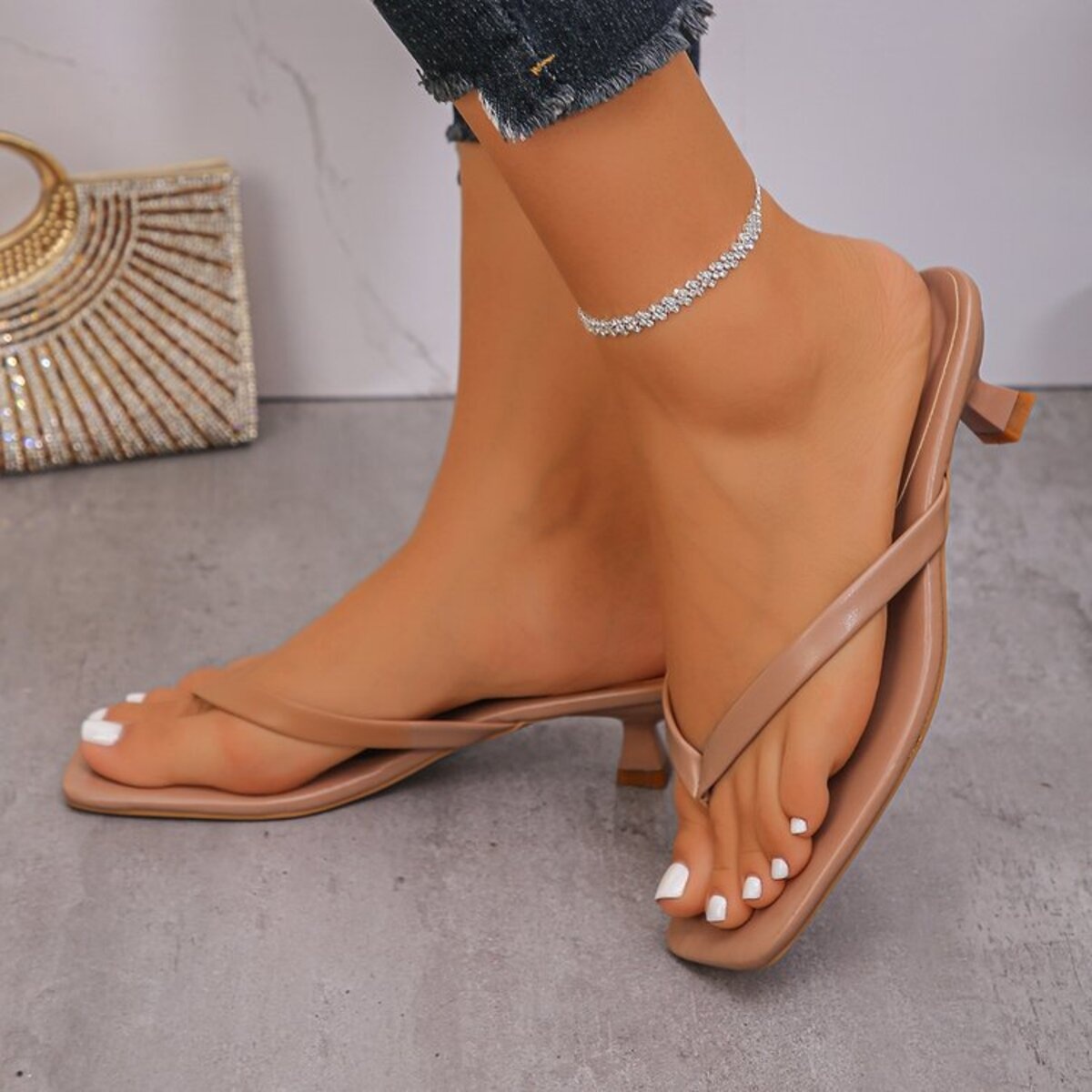 Toe Post Kitten Heels Sandals