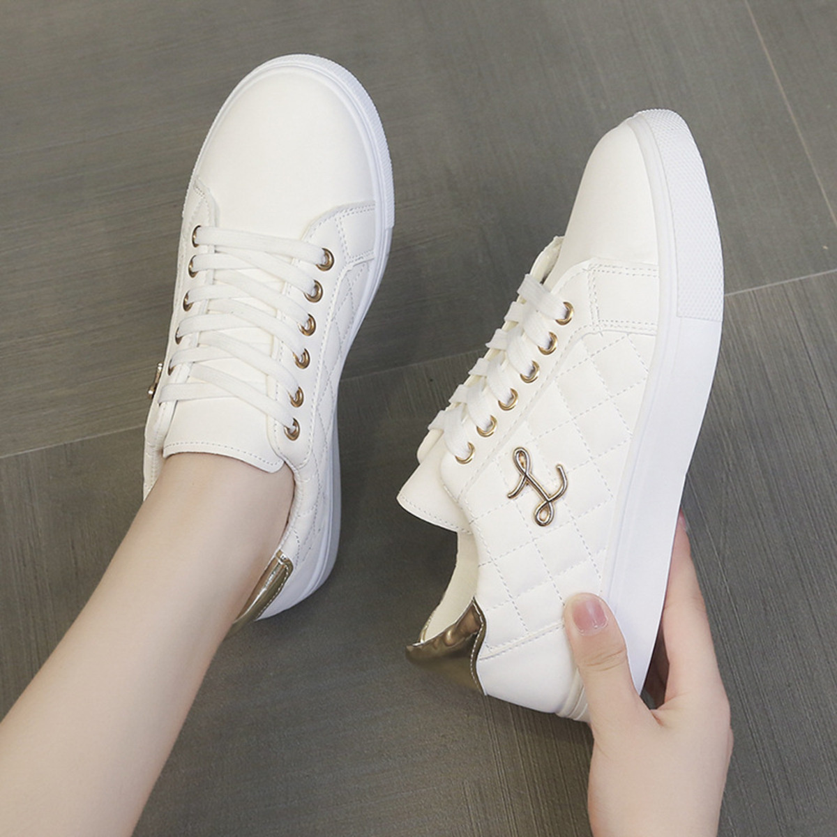 Round Toe Lace Up Sneakers