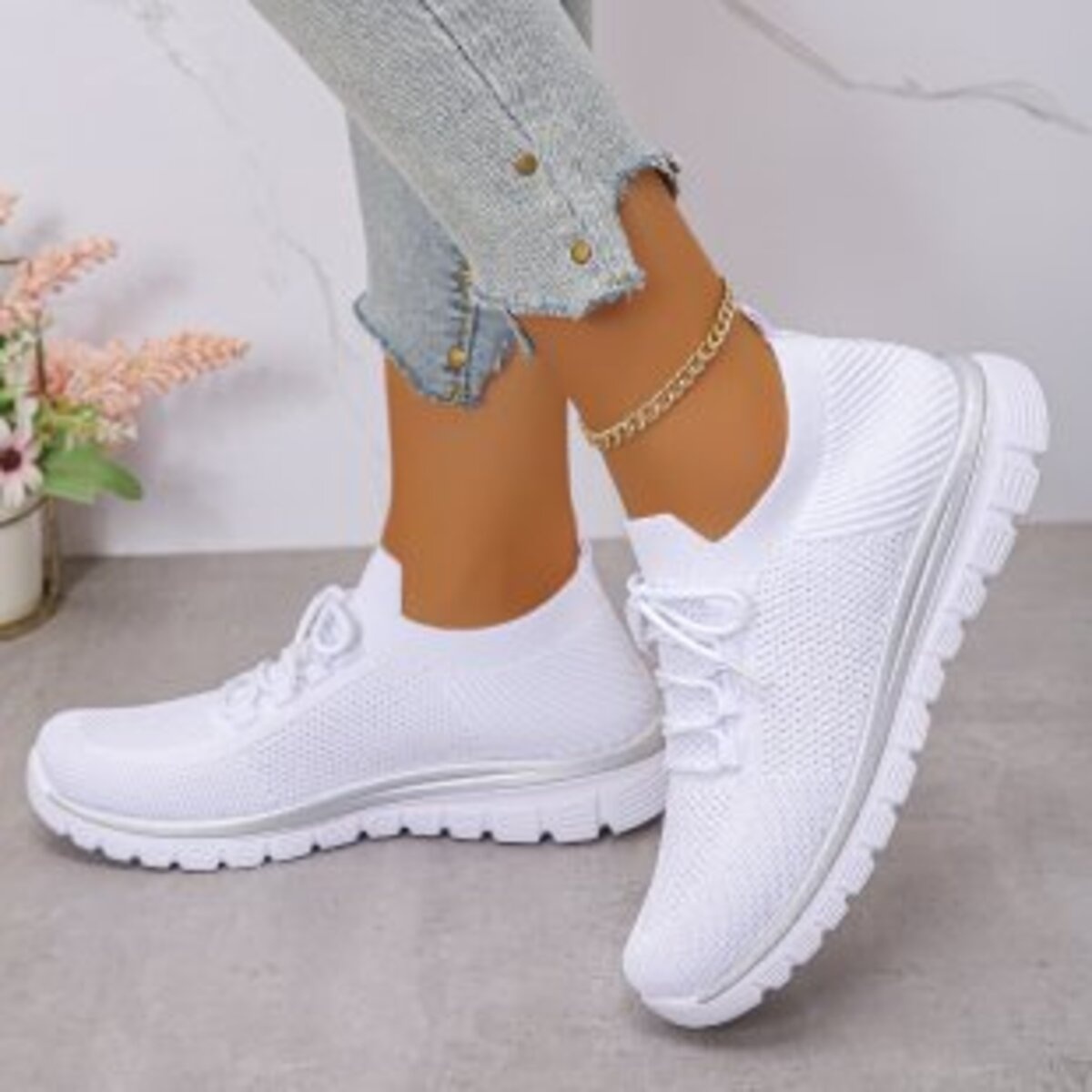 Breathable Mesh Lace Up Athletic