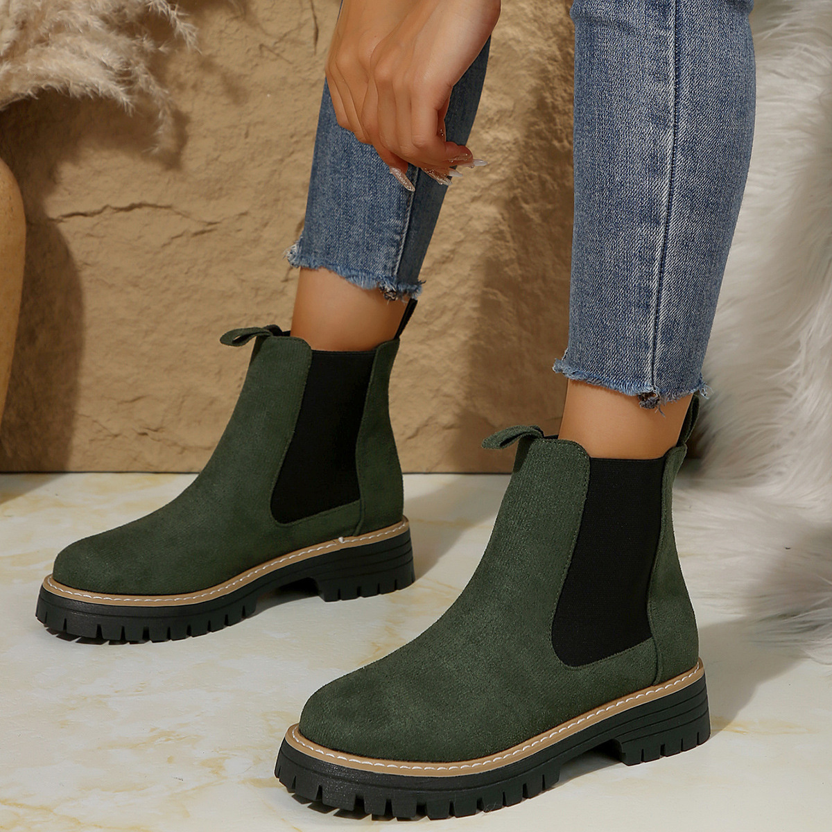Round Toe Platform Boots