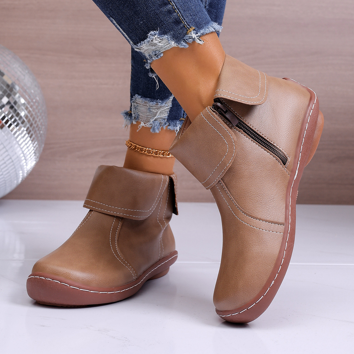Round Toe Side Zipper Boots