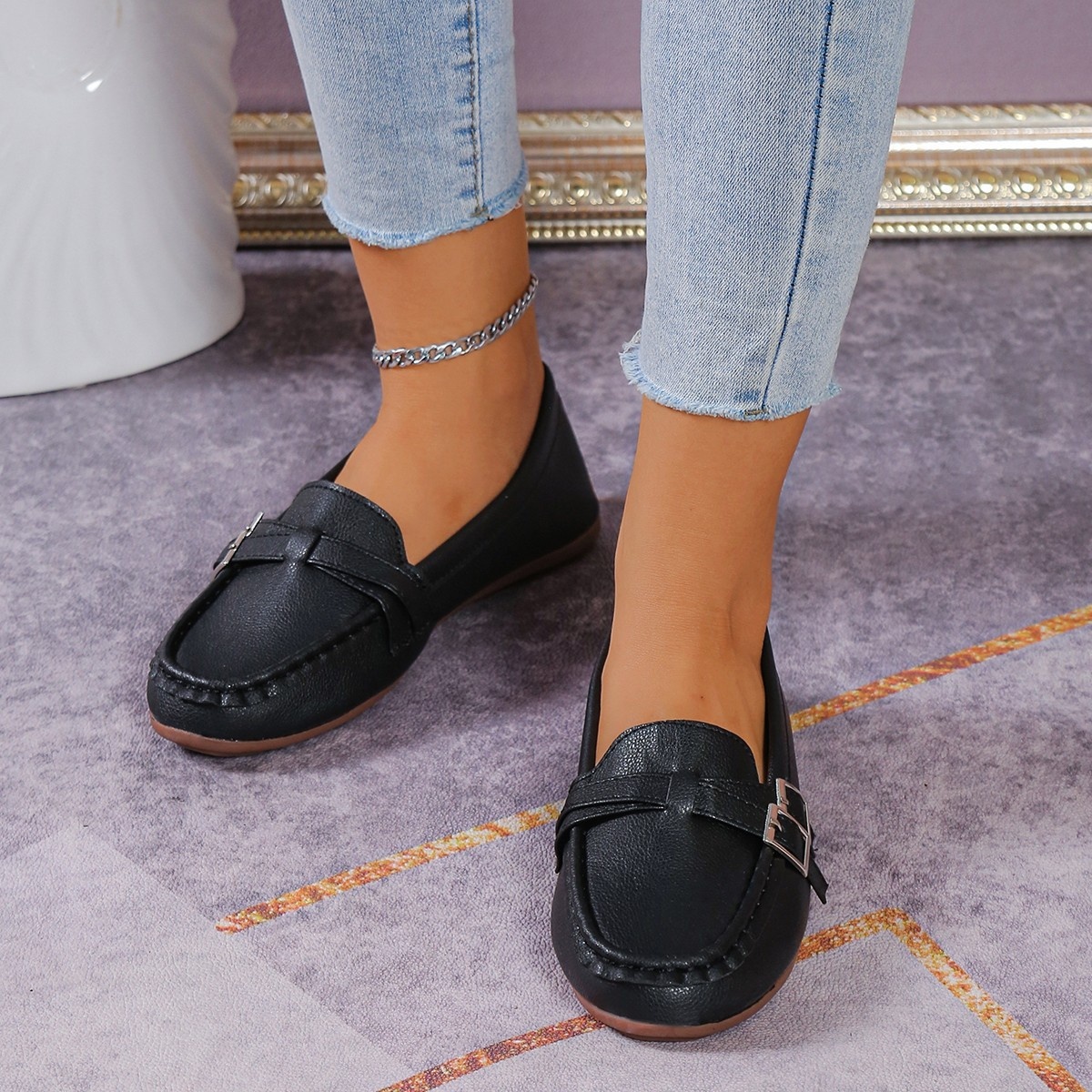 Round Toe Flats Slip-Ons