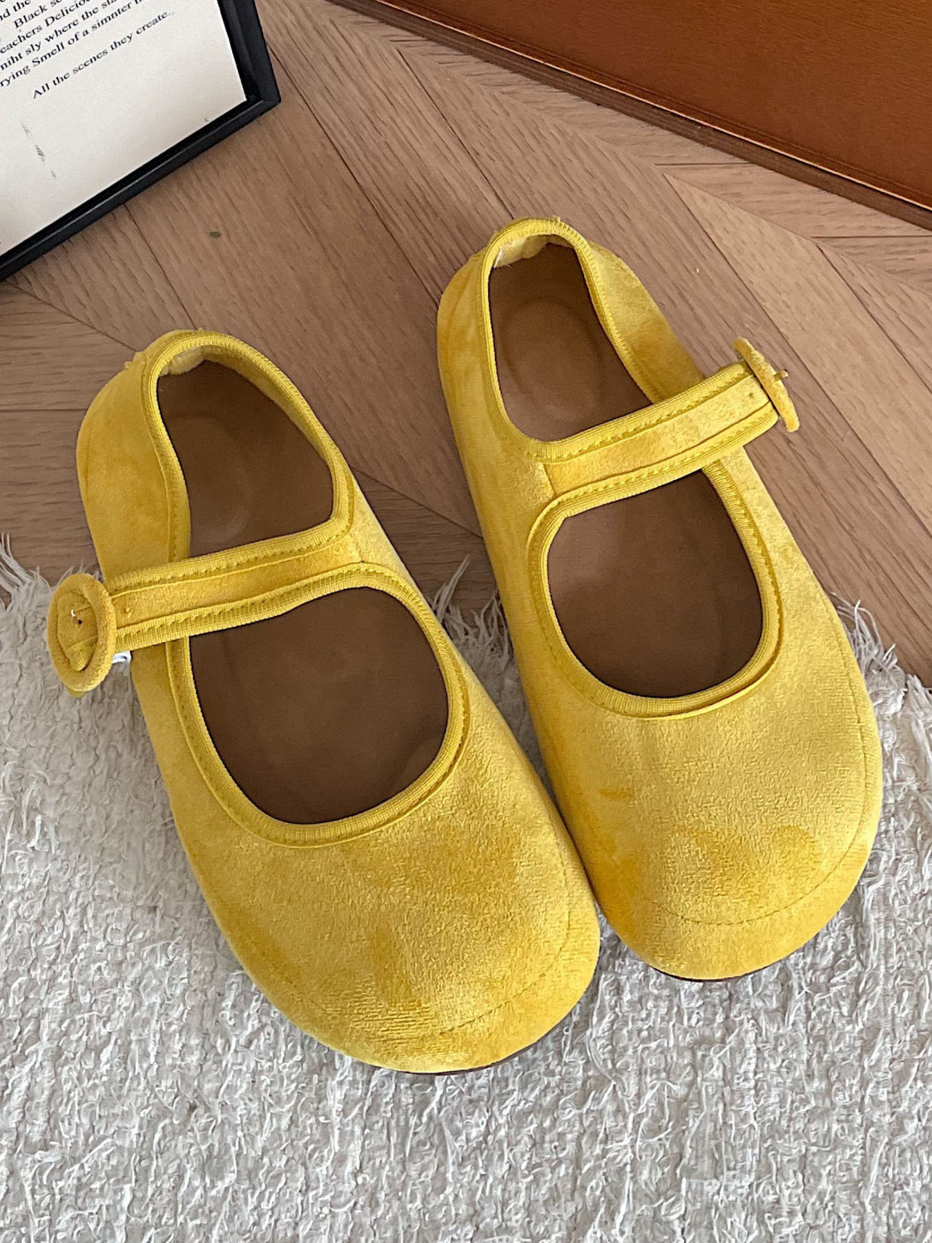 Round Toe Flat Slip-Ons
