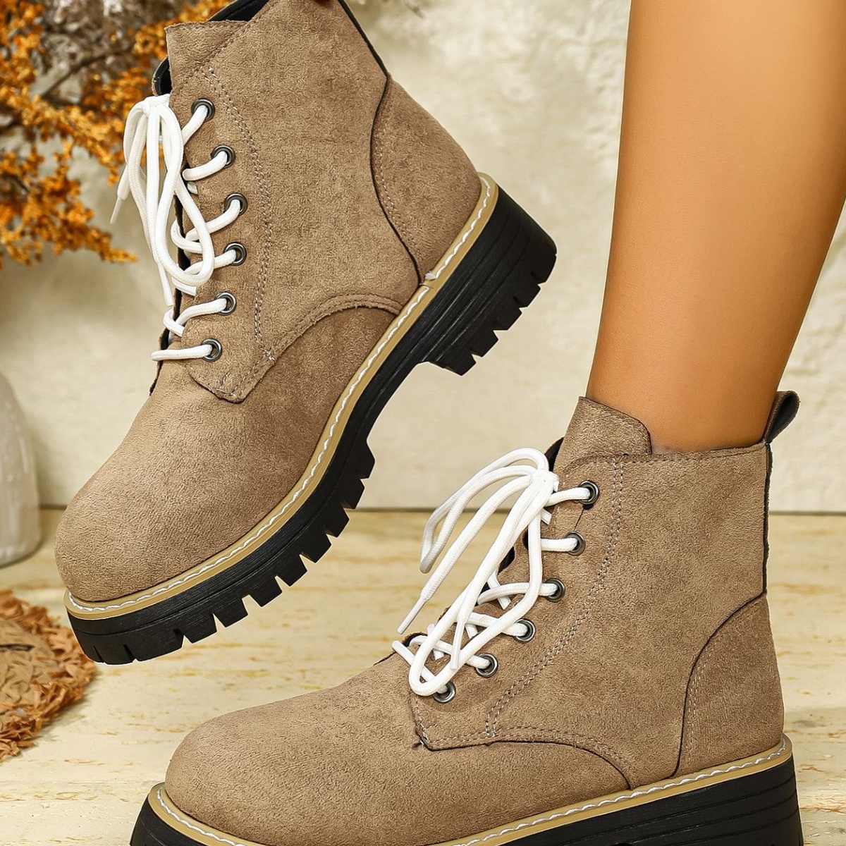 Round Toe Lace Up Boots