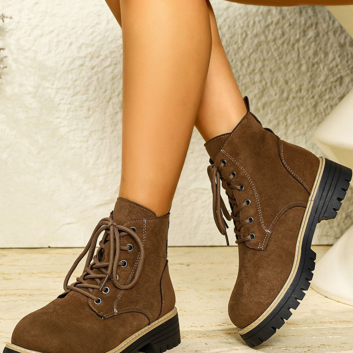 Round Toe Lace Up Boots