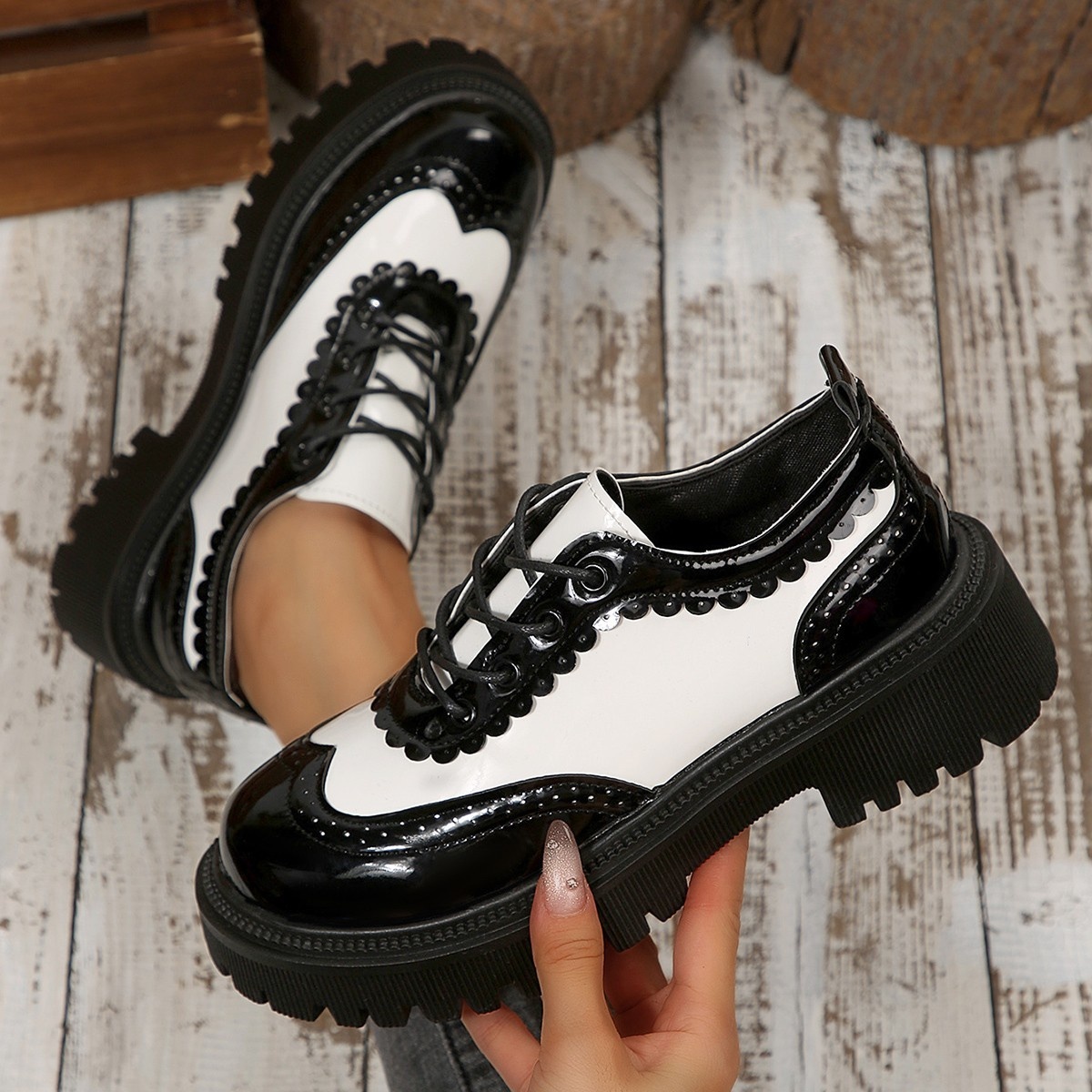 Round Toe Lace Up Sneakers