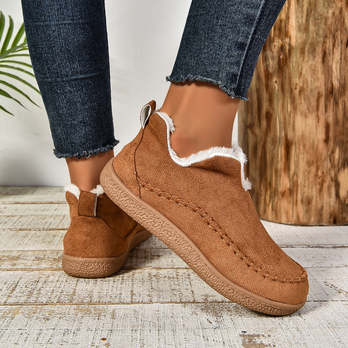 Round Toe Plush Lined Shoes