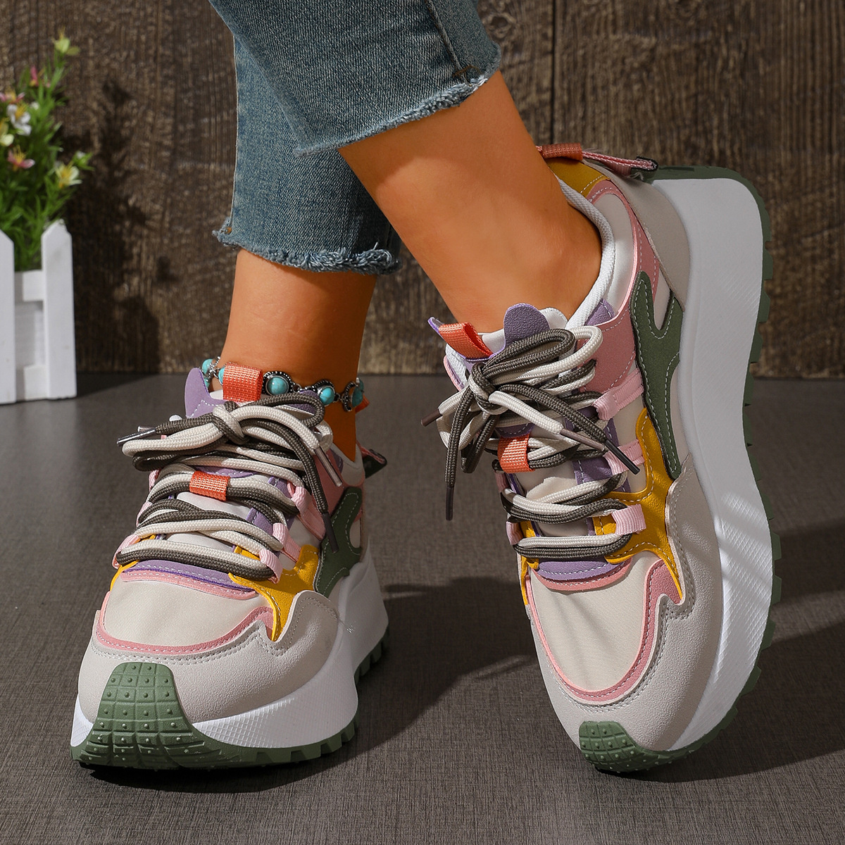 Round Toe Lace Up Sneakers