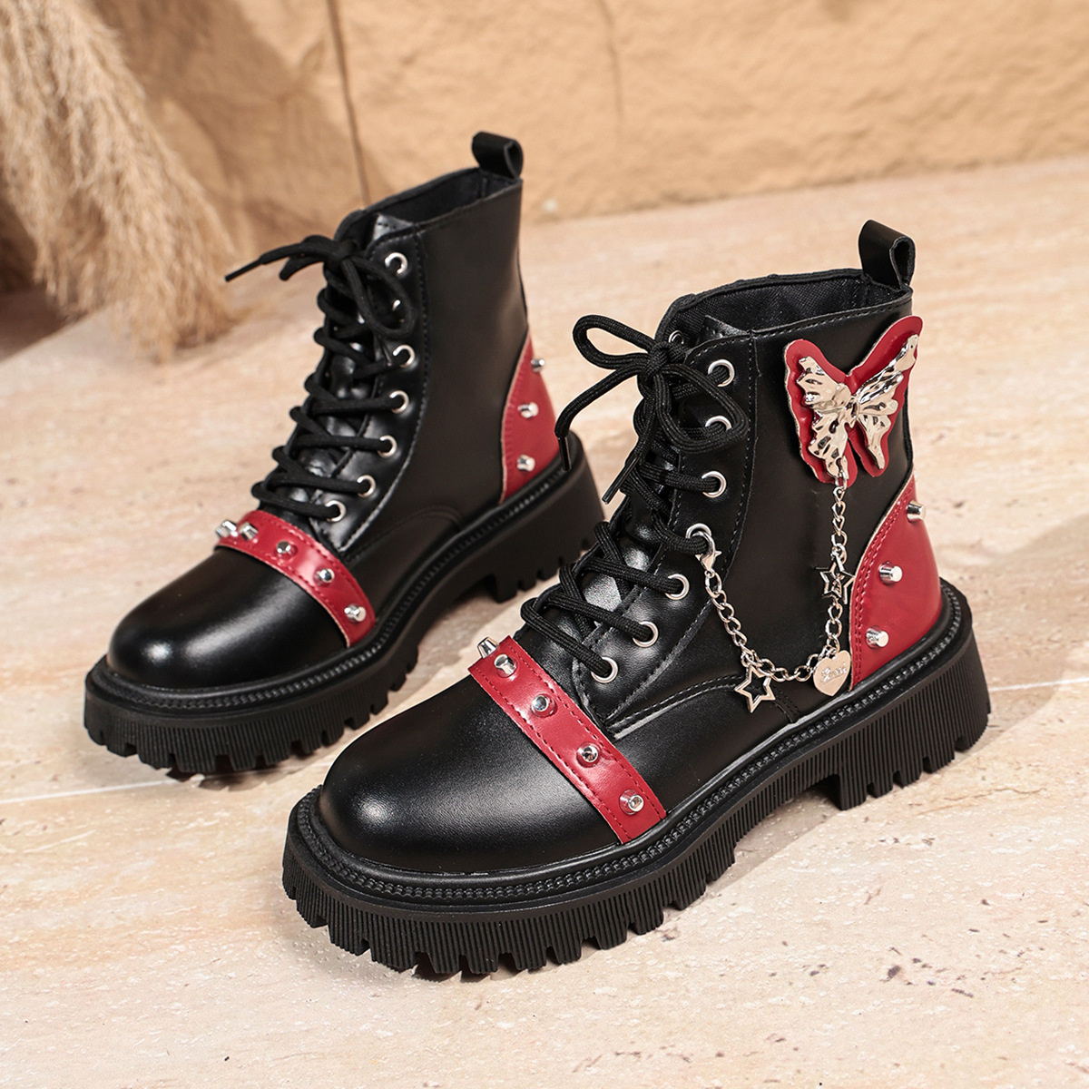 Round Toe Lace Up Boots