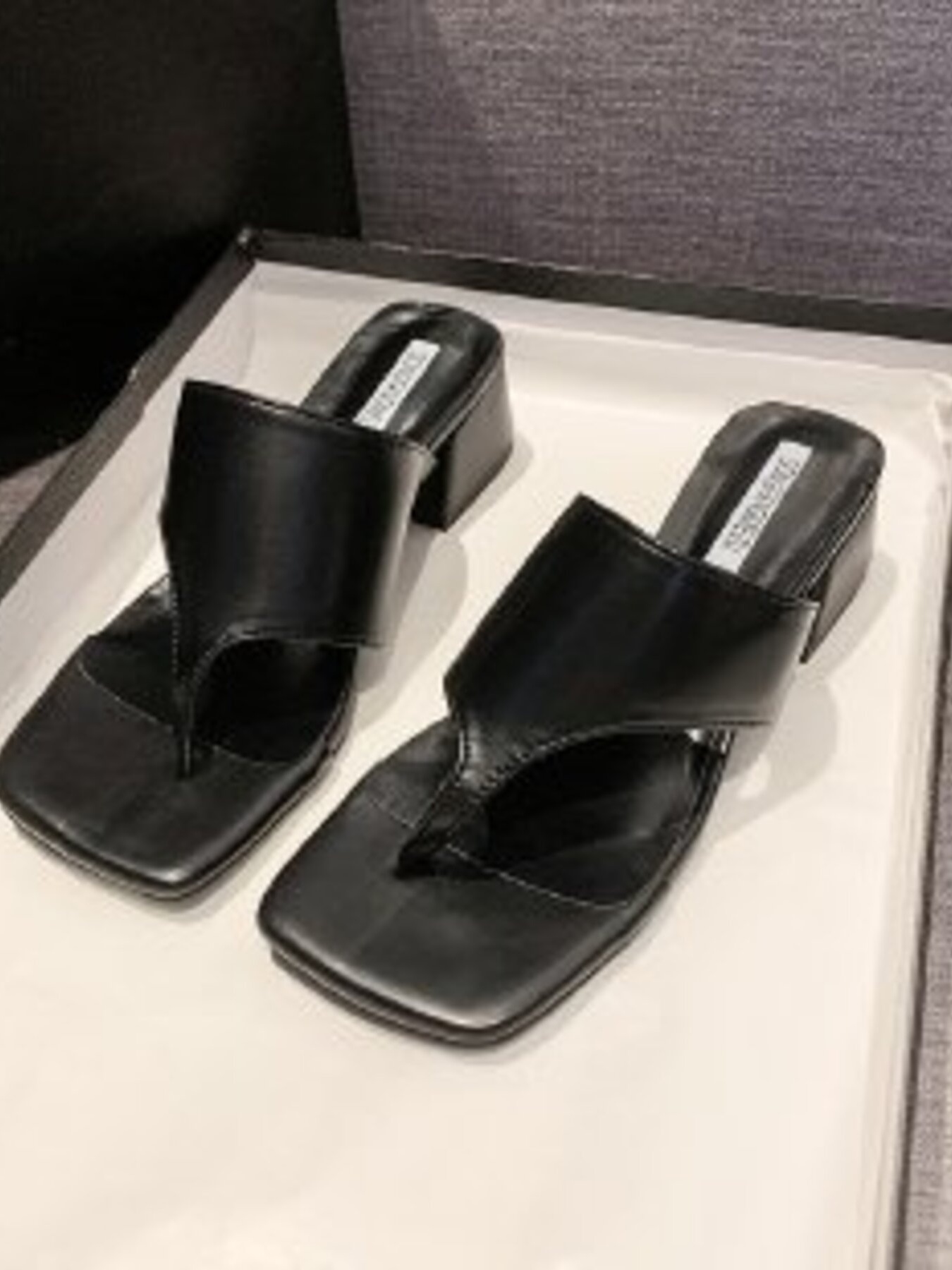 Toe Post Block Heels Sandals