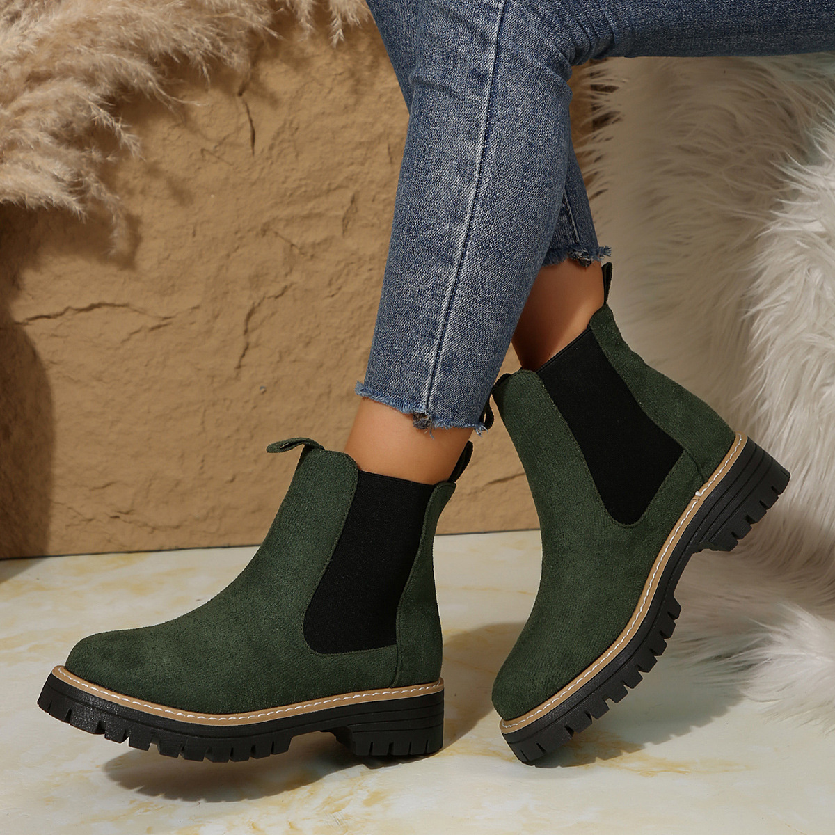 Round Toe Platform Boots