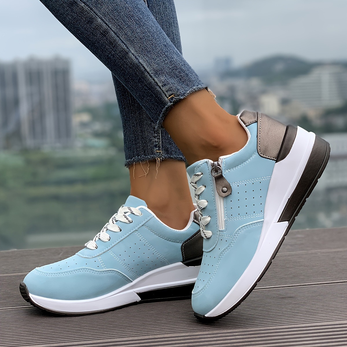 Round Toe Lace Up Sneakers