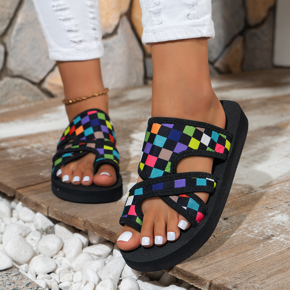 Toe Loop Flats Sandals