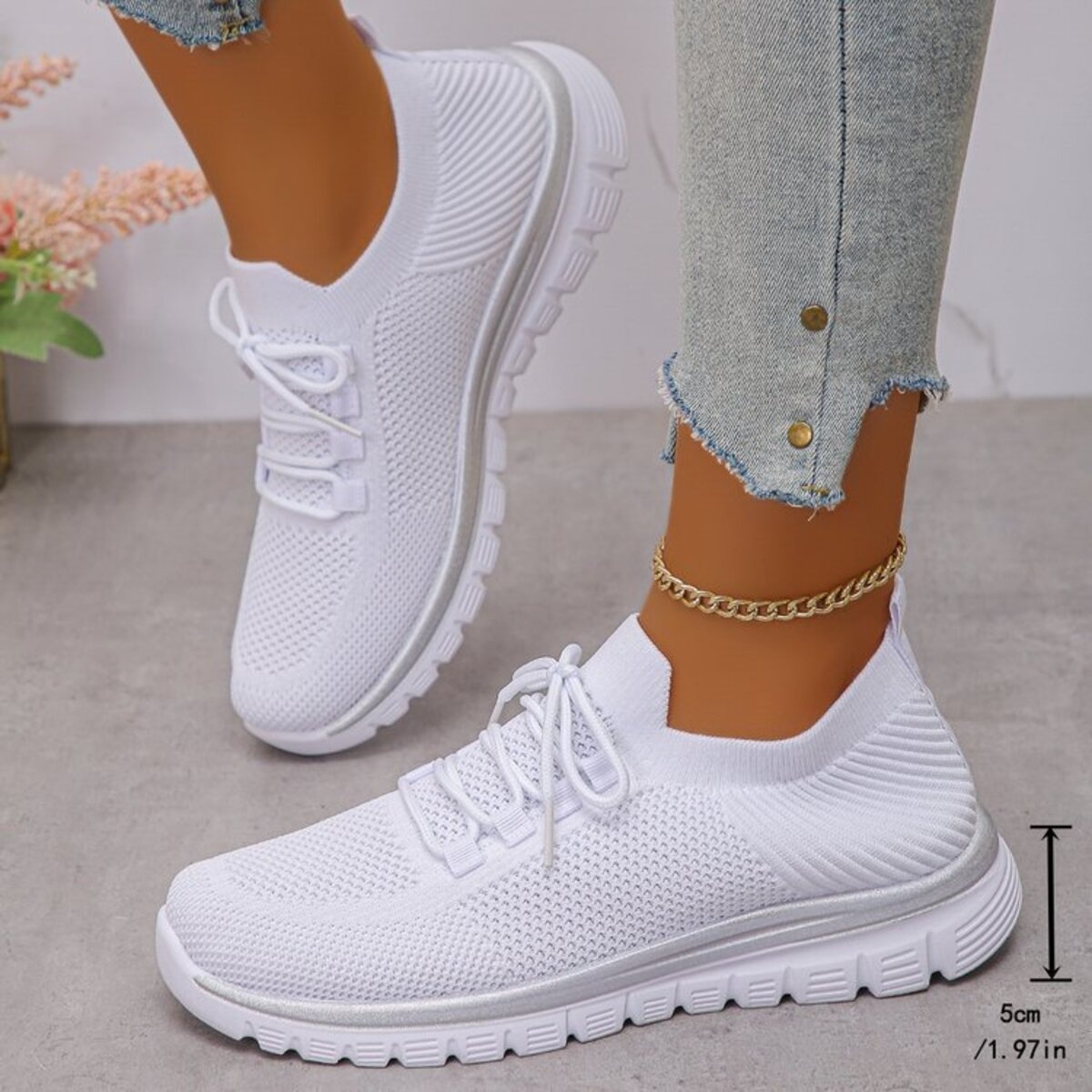 Breathable Mesh Lace Up Athletic