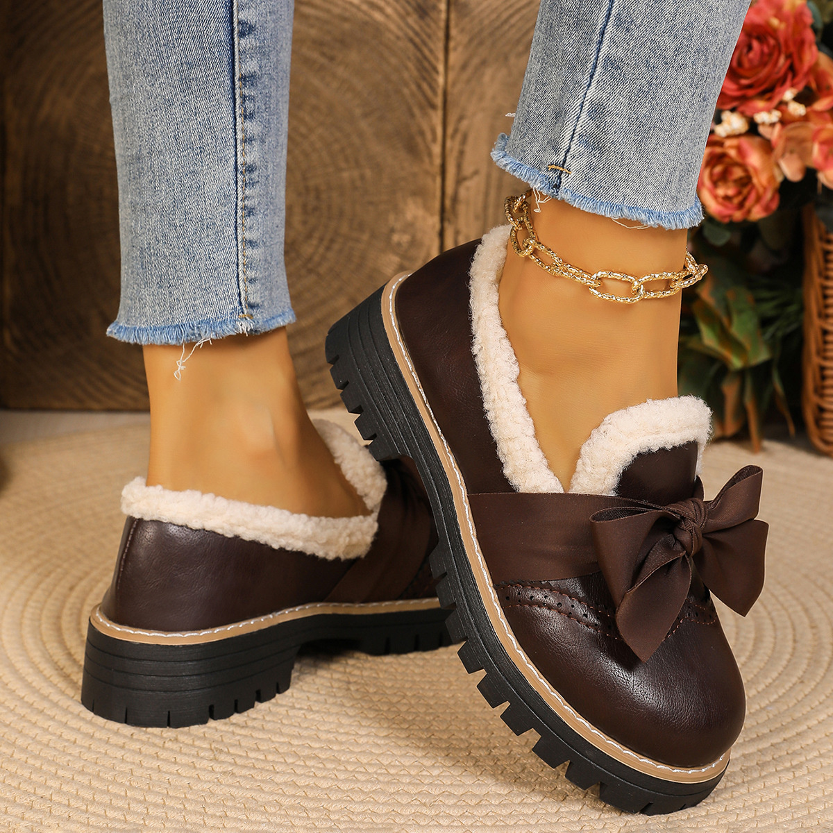 Bow Round Toe Loafers