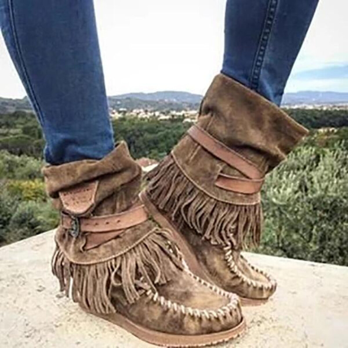 Round Toe Fringe Boots
