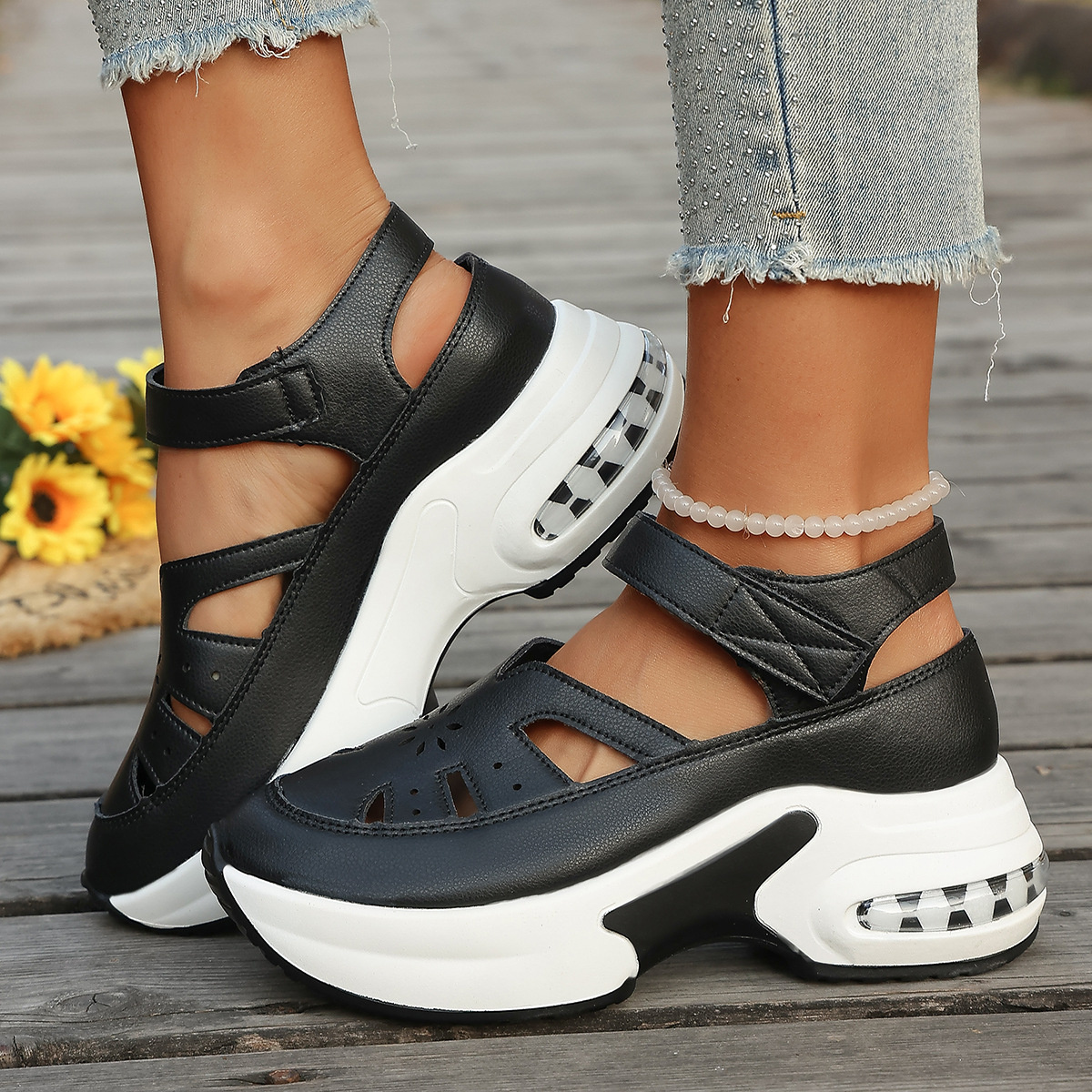 Cutout Round Toe Platform Sandals